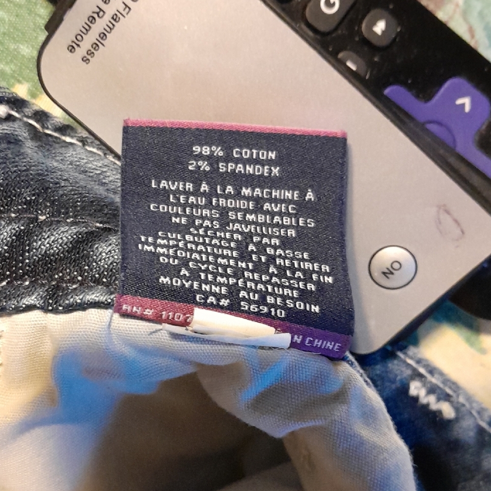 Vigoss Blue Cropped Ankle Jeans with Vintage Faded Style - Picture 8 of 12